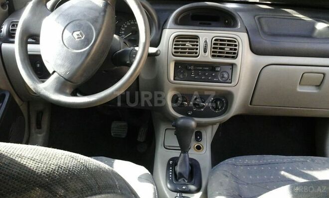 Renault Clio 2003, 240,000 km - 1.4 l - Bakı