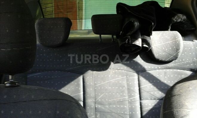 Renault Clio 2003, 240,000 km - 1.4 l - Bakı