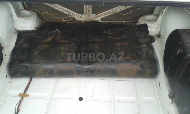 LADA (VAZ) 2106 2003, 117,000 km - 1.6 l - Ucar