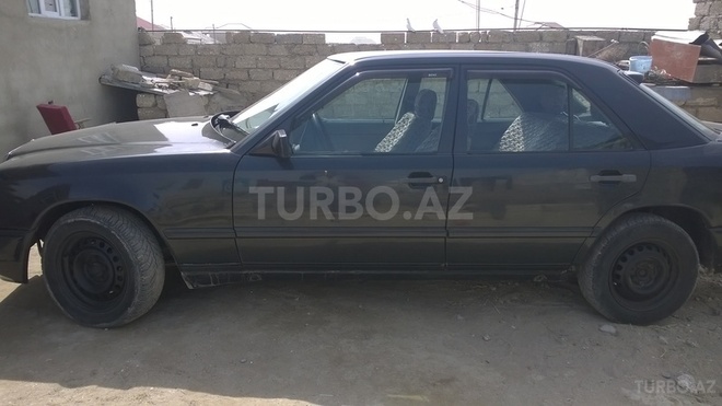 Mercedes E 230 1989, 293,455 km - 0.2 л - Bakı