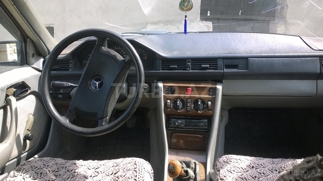 Mercedes E 230 1989, 293,455 km - 0.2 л - Bakı