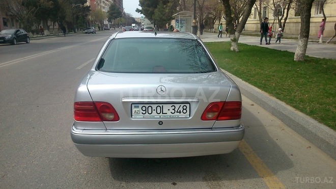Mercedes E 300 1997, 284,000 km - 3.0 l - Sumqayıt