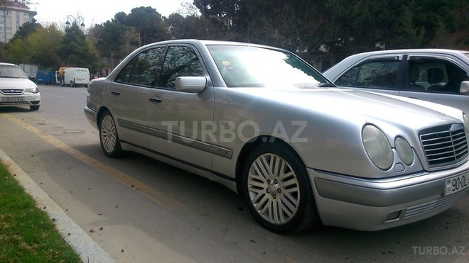 Mercedes E 300 1997, 284,000 km - 3.0 l - Sumqayıt