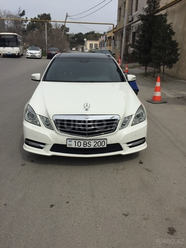 Mercedes E 350 2011, 99,000 km - 3.5 l - Bakı