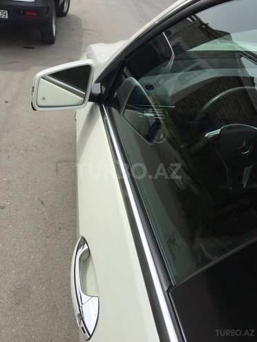 Mercedes E 350 2011, 99,000 km - 3.5 l - Bakı