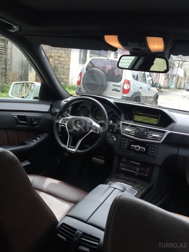 Mercedes E 350 2011, 99,000 km - 3.5 l - Bakı