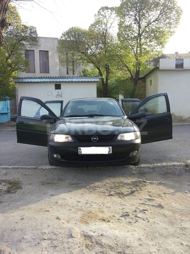 Opel Vectra 1998, 285,000 km - 2.0 l - Sumqayıt