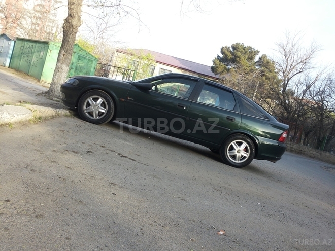 Opel Vectra 1998, 285,000 km - 2.0 l - Sumqayıt