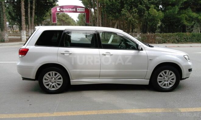 Mitsubishi Airtrek 2002, 195,000 km - 2.0 l - Sumqayıt