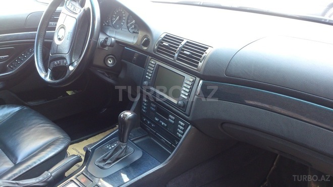 BMW 525 2002, 130,000 km - 2.5 л - Bakı