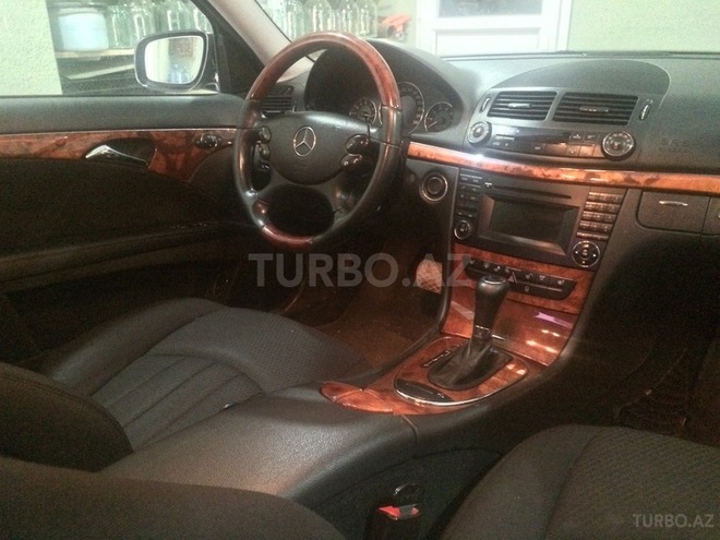Mercedes E 200 2008, 144,000 km - 1.8 l - Bakı