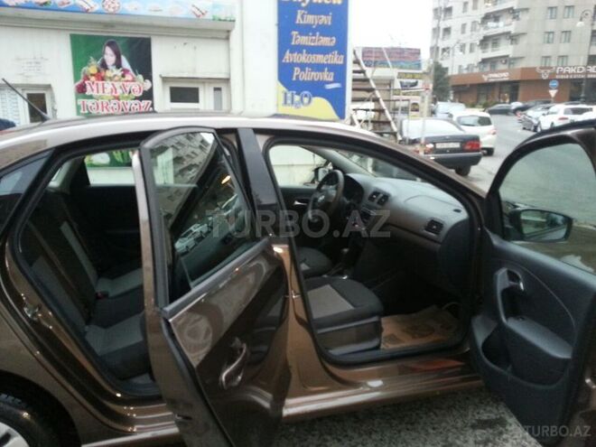 Volkswagen Polo 2015, 19,000 km - 1.6 l - Bakı