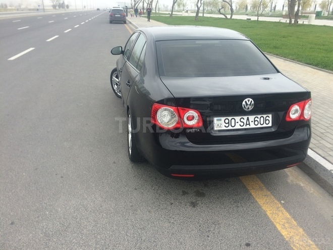 Volkswagen Jetta 2009, 100,000 km - 1.6 l - Bakı