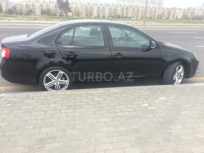 Volkswagen Jetta 2009, 100,000 km - 1.6 l - Bakı