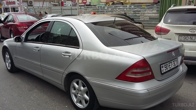 Mercedes C 240 2000, 160,000 km - 2.6 l - Bakı