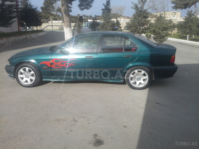 BMW 318 1992, 154,015 km - 1.8 l - Bakı