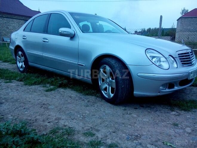 Mercedes E 270 2002, 417,000 km - 2.7 l - Bakı