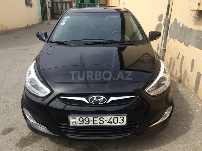Hyundai Accent 2013, 820,000 km - 1.6 l - Bakı