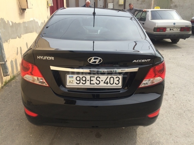 Hyundai Accent 2013, 820,000 km - 1.6 l - Bakı