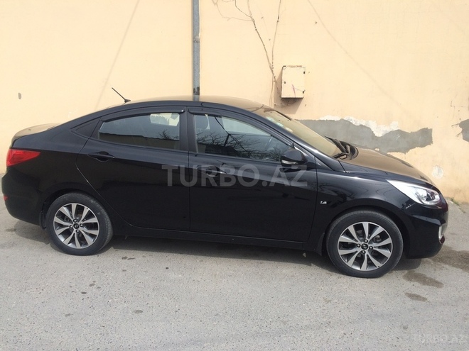 Hyundai Accent 2013, 820,000 km - 1.6 l - Bakı