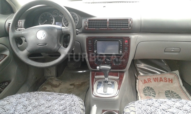 Volkswagen Passat 2005, 180,000 km - 1.8 l - Sumqayıt