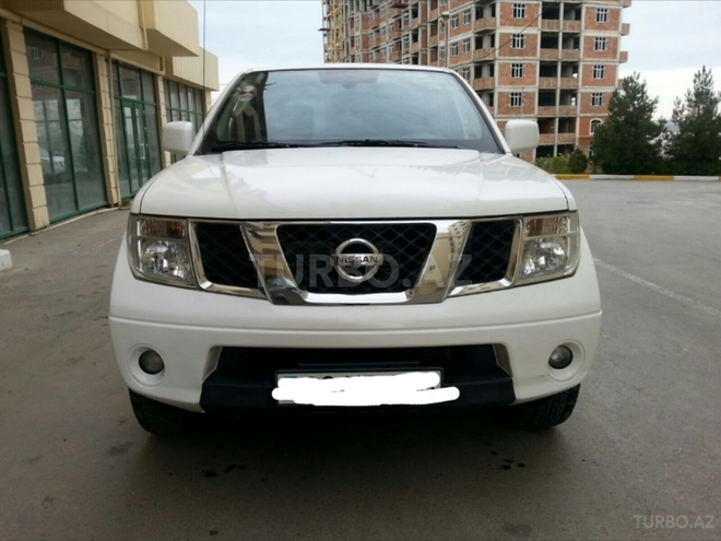 Nissan Navara 2013, 148,000 km - 2.5 л - Bakı