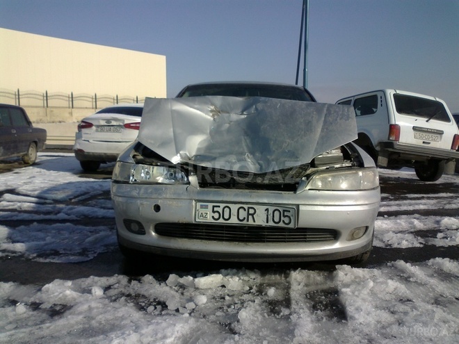 Opel Vectra 2001, 250,000 km - 1.8 l - Bakı