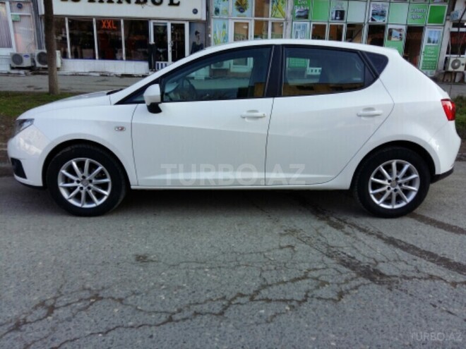 SEAT Ibiza 2011, 105,000 km - 1.6 l - Bakı