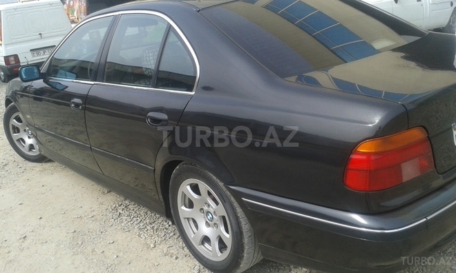 BMW 523 1999, 310,000 km - 2.5 l - Bakı