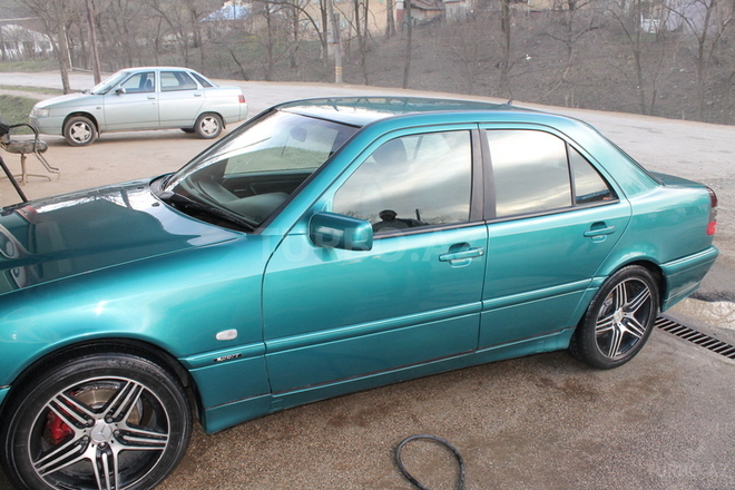 Mercedes C 200 1997, 223,000 km - 2.0 л - Sumqayıt