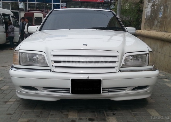 Mercedes C 230 1998, 180,000 km - 2.3 l - Sumqayıt
