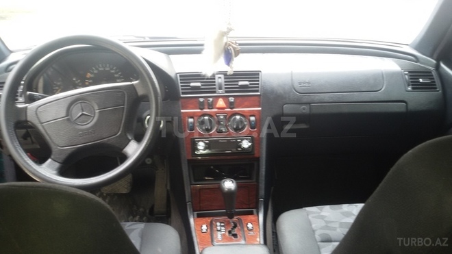 Mercedes C 220 1998, 320,000 km - 2.2 l - Sumqayıt