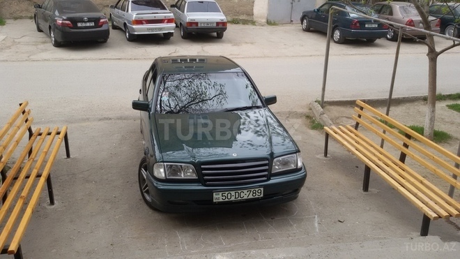 Mercedes C 220 1998, 320,000 km - 2.2 l - Sumqayıt