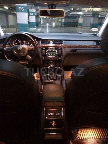 Skoda Superb 2011, 83,500 km - 1.8 l - Bakı