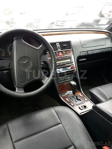 Mercedes C 230 1997, 240,000 km - 2.3 l - Bakı
