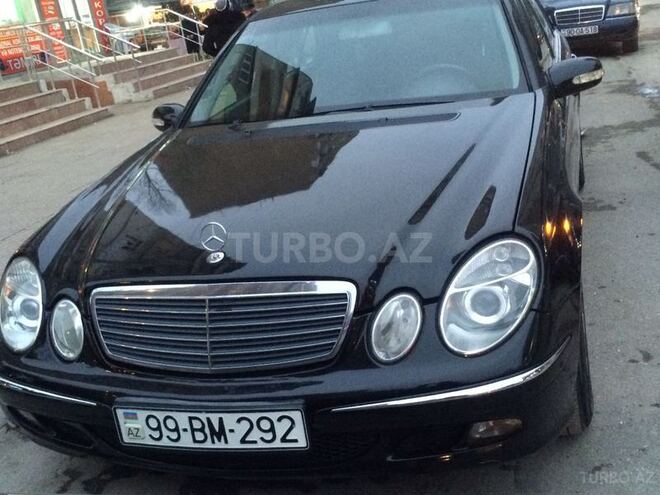 Mercedes E 270 2003, 212,358 km - 2.7 л - Bakı