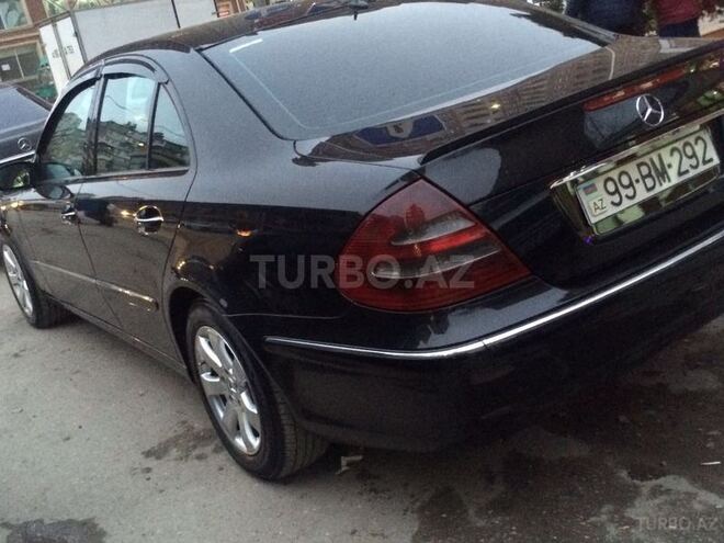 Mercedes E 270 2003, 212,358 km - 2.7 л - Bakı