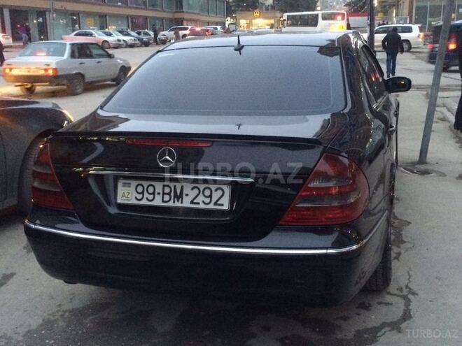 Mercedes E 270 2003, 212,358 km - 2.7 л - Bakı