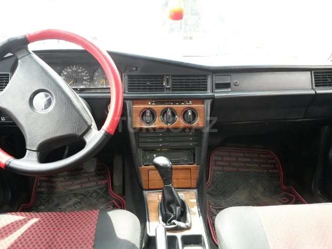 Mercedes 190 1991, 370,000 km - 1.8 l - Şəki