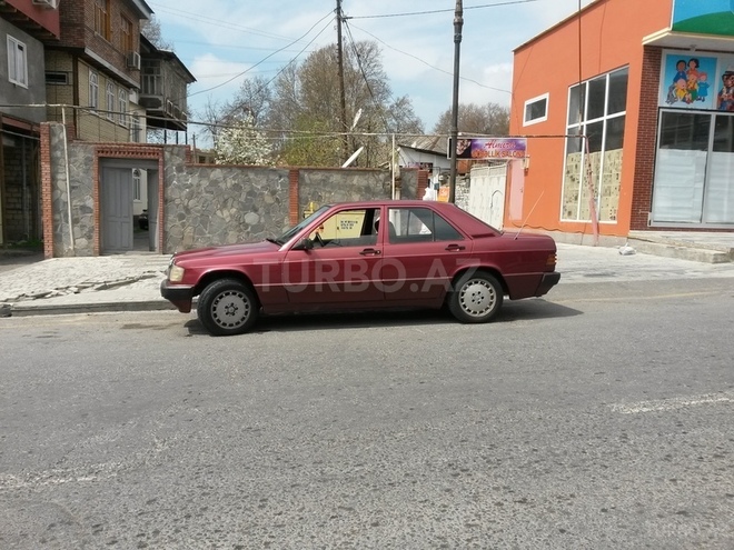 Mercedes 190 1991, 370,000 km - 1.8 l - Şəki