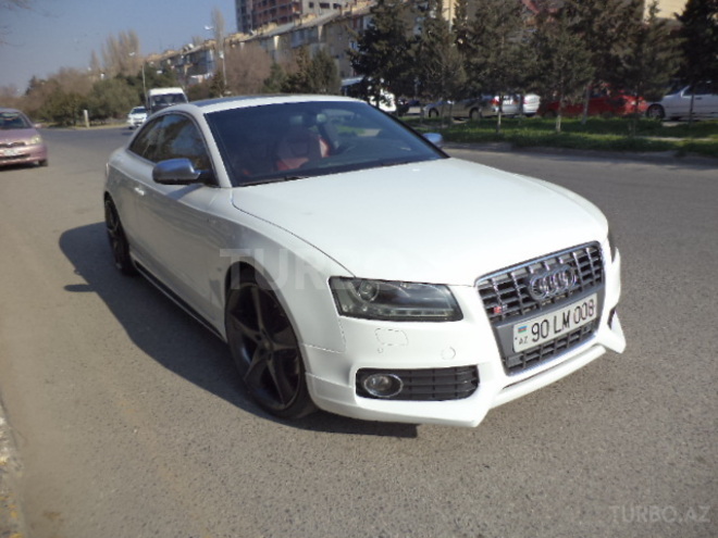 Audi S5 2010, 30,000 km - 4.2 l - Bakı