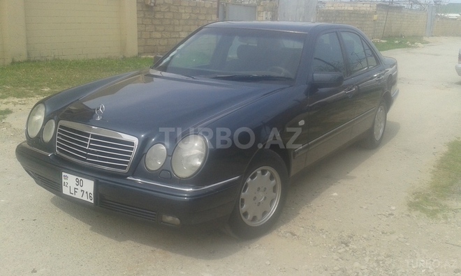 Mercedes E 200 1999, 212,000 km - 2.0 l - Sumqayıt