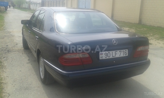 Mercedes E 200 1999, 212,000 km - 2.0 l - Sumqayıt