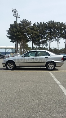 BMW 320 1992, 315,538 km - 2.0 l - Sumqayıt