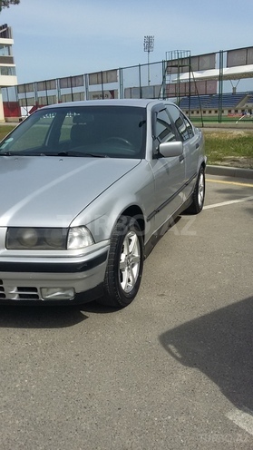 BMW 320 1992, 315,538 km - 2.0 l - Sumqayıt