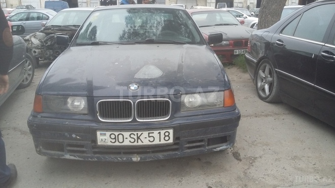 BMW 318 1991, 250,000 km - 1.8 l - Bakı