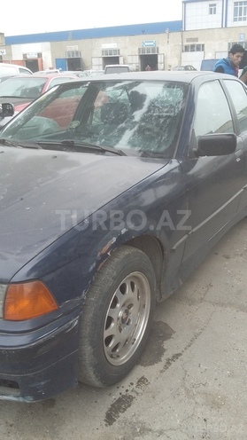 BMW 318 1991, 250,000 km - 1.8 l - Bakı