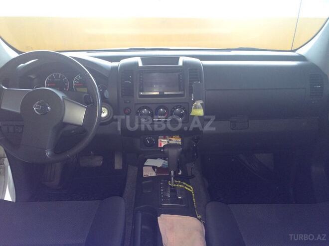 Nissan Navara 2013, 40,000 km - 2.5 l - Bakı