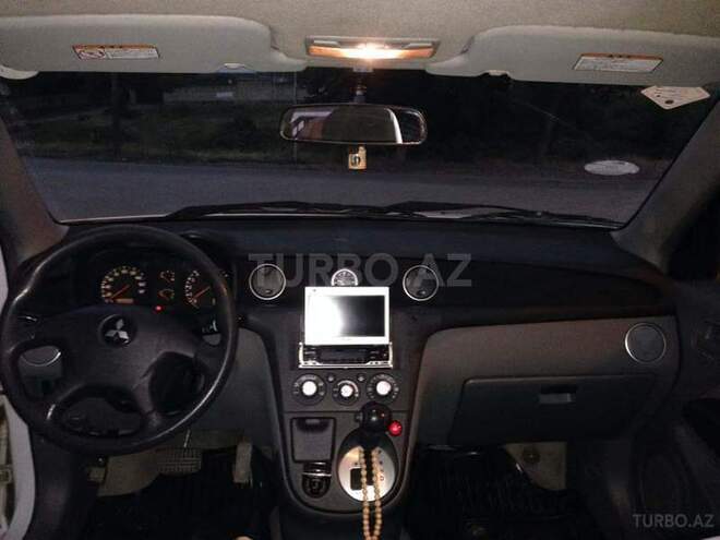 Mitsubishi Airtrek 2001, 190,000 km - 2.4 l - Quba