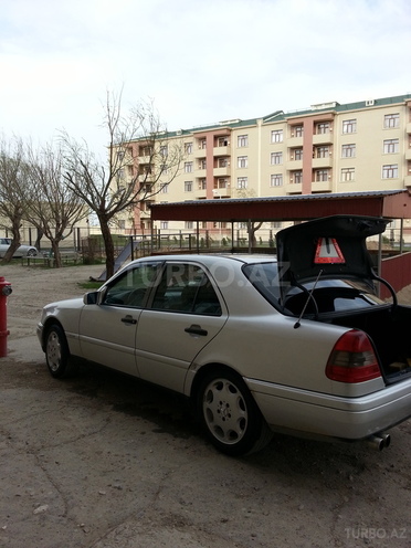 Mercedes C 220 1993, 150,000 km - 2.2 l - Sumqayıt